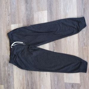 Women's Vuori joggers